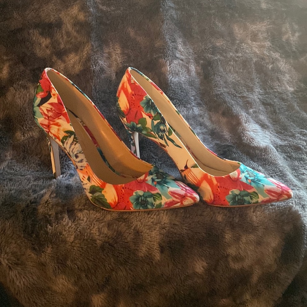 Jessica Simpson Floral Heels